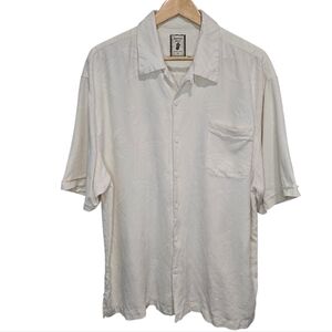 Jamaica Jaxx Men's 100% Silk Short Sleeve Button Up Shirt